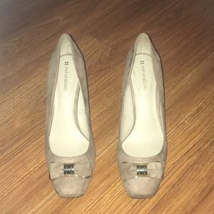 Nude Naturalizer Heels